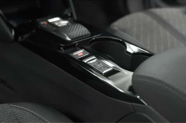 Peugeot 2008 (2025) thumbnail 40