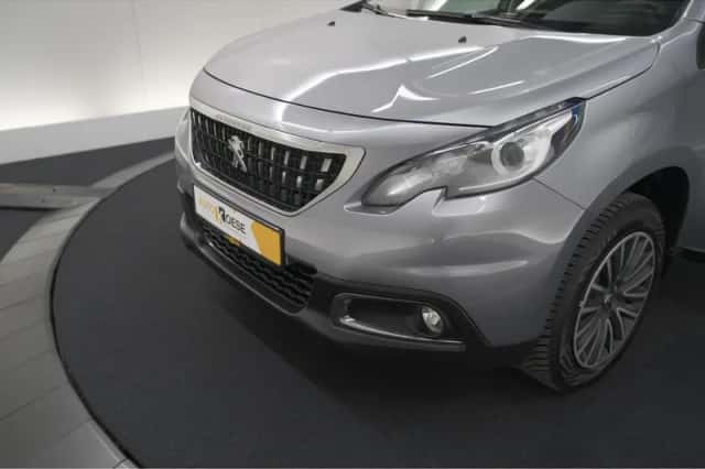 Peugeot 2008 (2018) thumbnail 13