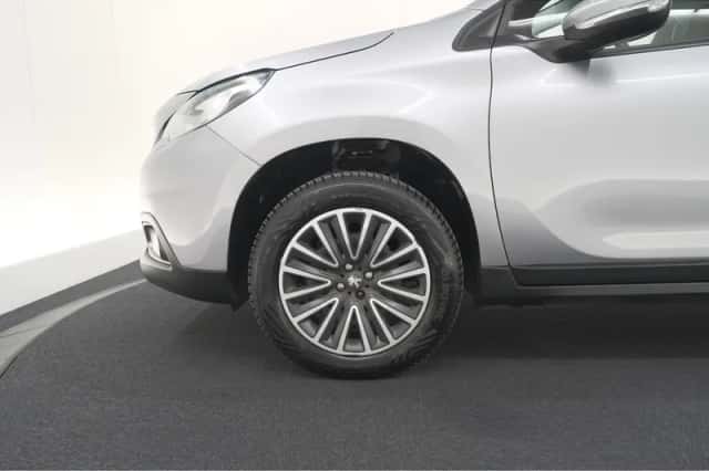 Peugeot 2008 (2018) thumbnail 14