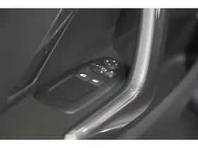 Peugeot 2008 (2018) thumbnail 17