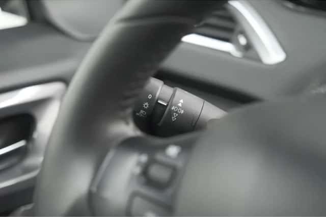 Peugeot 2008 (2018) thumbnail 25