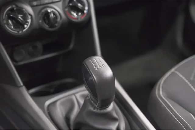 Peugeot 2008 (2018) thumbnail 32
