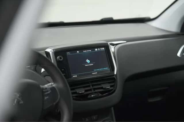 Peugeot 2008 (2018) thumbnail 38