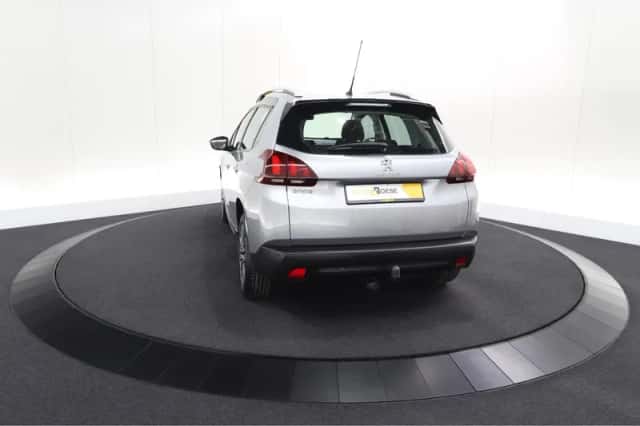 Peugeot 2008 (2018) thumbnail 10