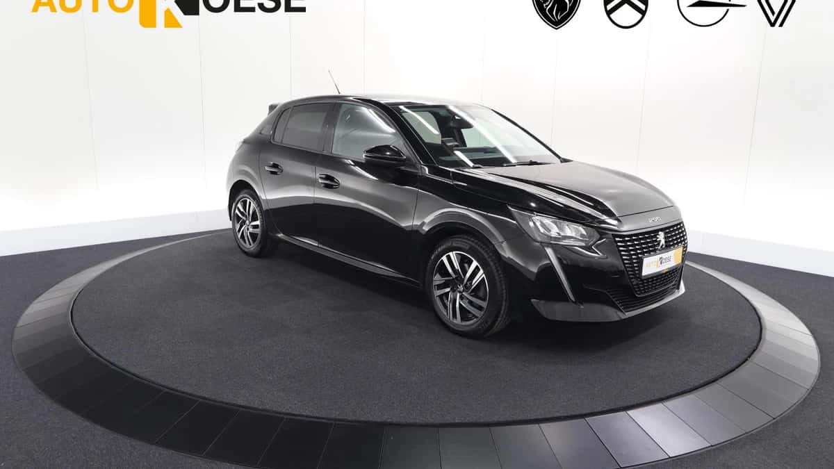 Peugeot 208 (2022) — foto 1