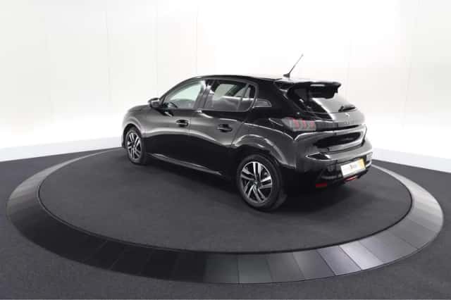 Peugeot 208 (2022) thumbnail 11