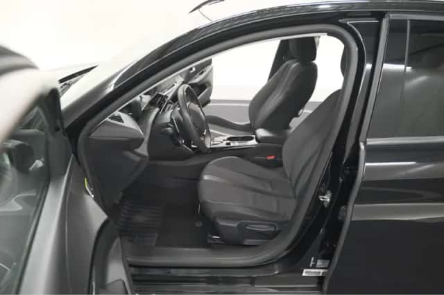 Peugeot 208 (2022) thumbnail 19