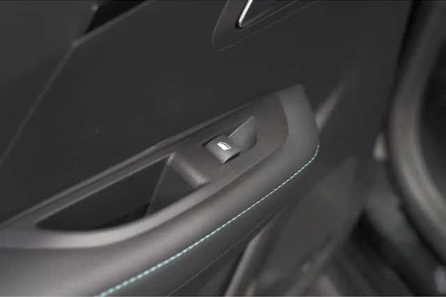 Peugeot 208 (2022) thumbnail 23