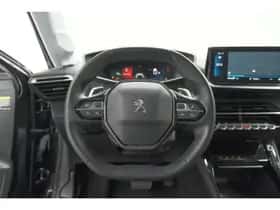 Peugeot 208 (2022) thumbnail 25