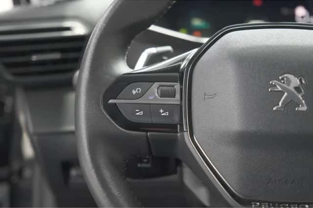 Peugeot 208 (2022) thumbnail 26