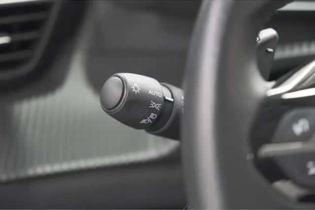Peugeot 208 (2022) thumbnail 30