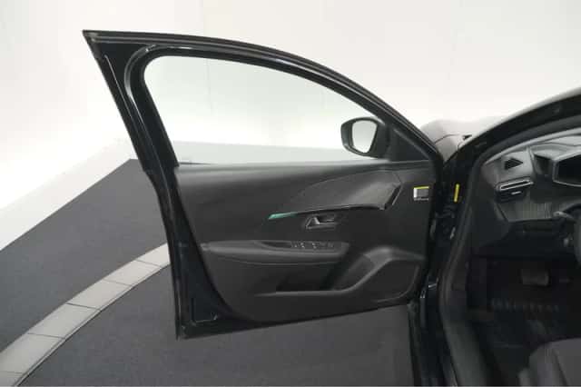Peugeot 208 (2022) thumbnail 58