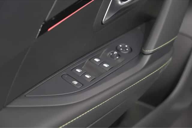 Peugeot e-208 (2025) thumbnail 22