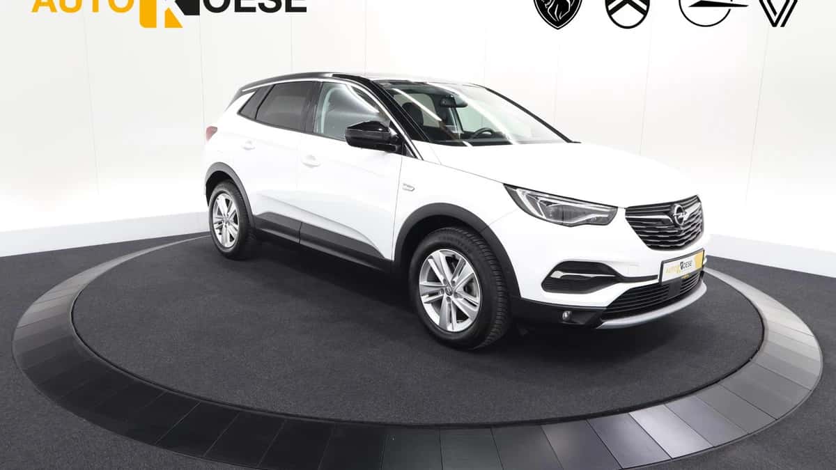 Opel Grandland X (2021) — foto 1