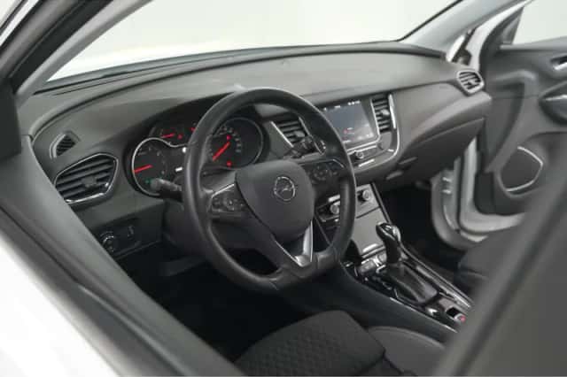 Opel Grandland X (2021) thumbnail 2