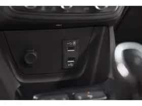 Opel Crossland X (2018) thumbnail 38