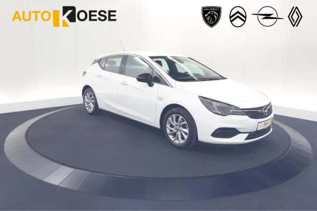 Opel Astra (2022) thumbnail 1
