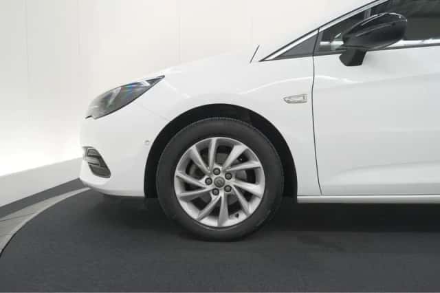Opel Astra (2022) thumbnail 15