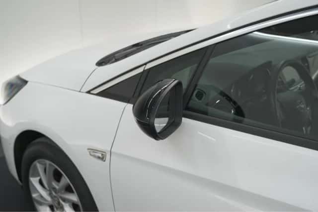Opel Astra (2022) thumbnail 17