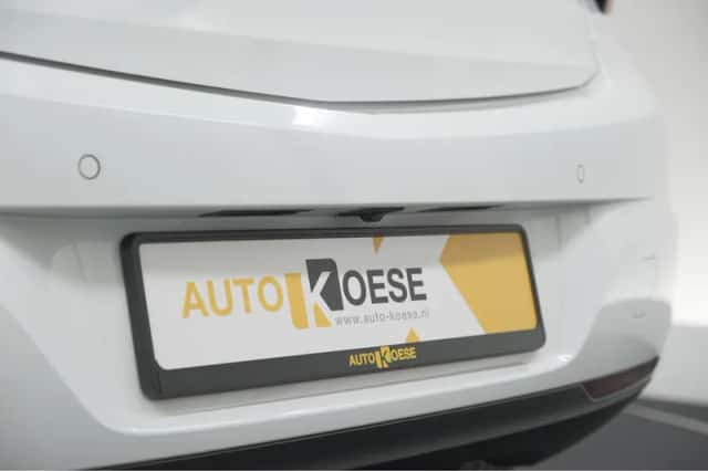 Opel Astra (2022) thumbnail 4