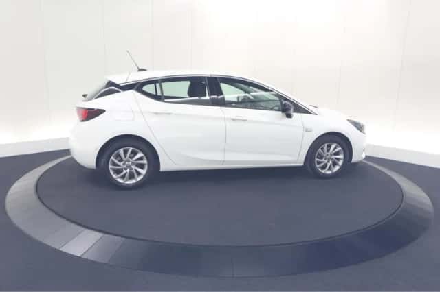 Opel Astra (2022) thumbnail 8