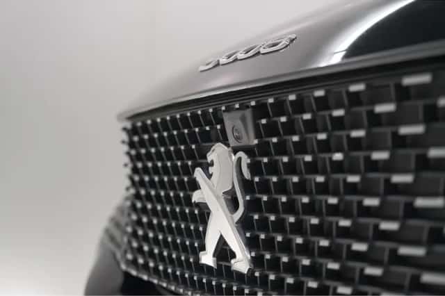 Peugeot 5008 (2022) thumbnail 4