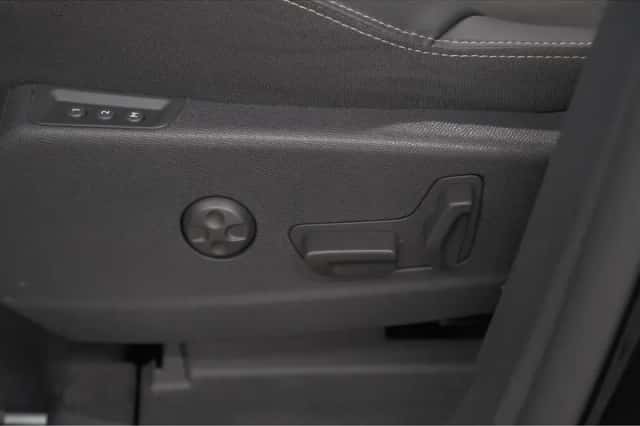 Peugeot 5008 (2022) thumbnail 31