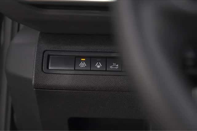 Peugeot 5008 (2022) thumbnail 43