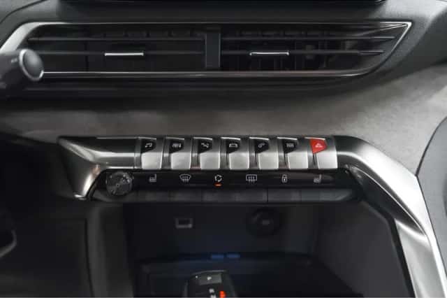 Peugeot 5008 (2022) thumbnail 52