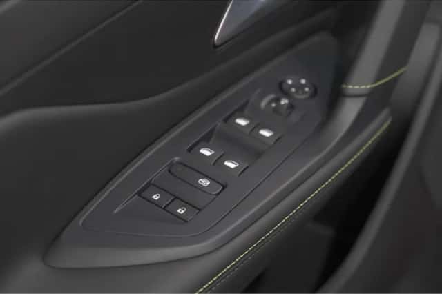 Peugeot 408 (2025) thumbnail 25