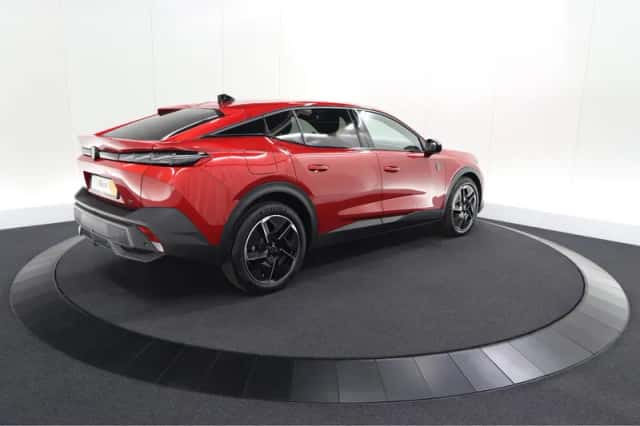 Peugeot 408 (2025) thumbnail 5