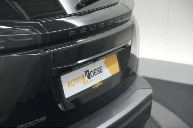 Peugeot 2008 (2024) thumbnail 4