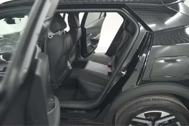 Peugeot 2008 (2024) thumbnail 32