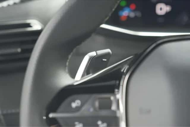 Peugeot 2008 (2024) thumbnail 37