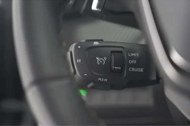 Peugeot 2008 (2024) thumbnail 41