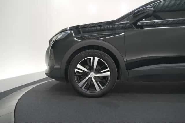 Peugeot 3008 (2023) thumbnail 16