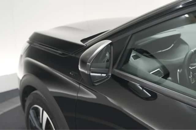 Peugeot 3008 (2023) thumbnail 19