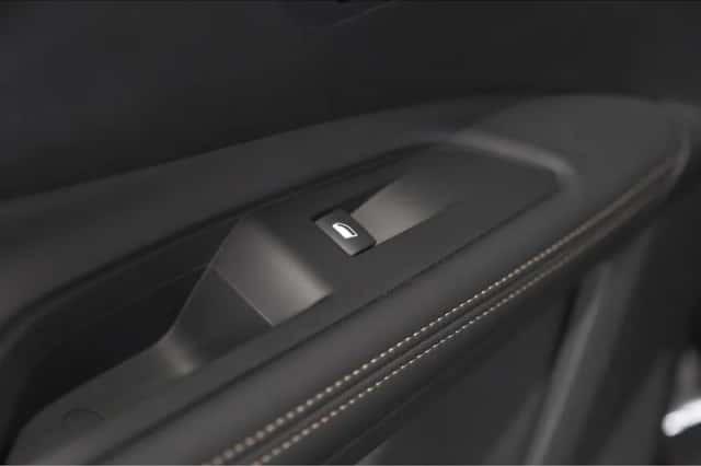 Peugeot 3008 (2023) thumbnail 26