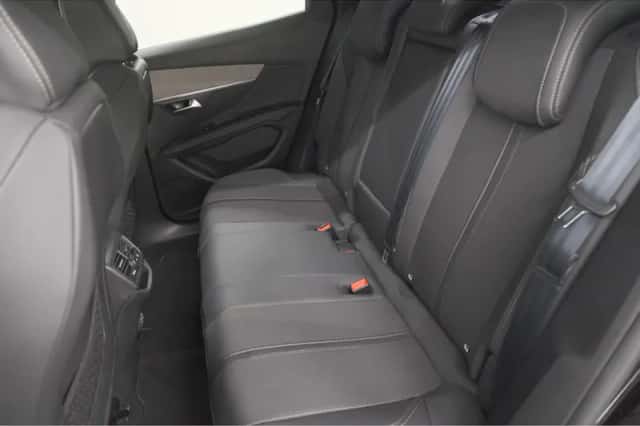Peugeot 3008 (2023) thumbnail 28