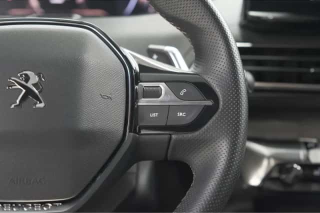 Peugeot 3008 (2023) thumbnail 31