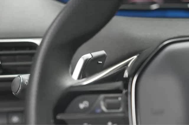 Peugeot 3008 (2023) thumbnail 32