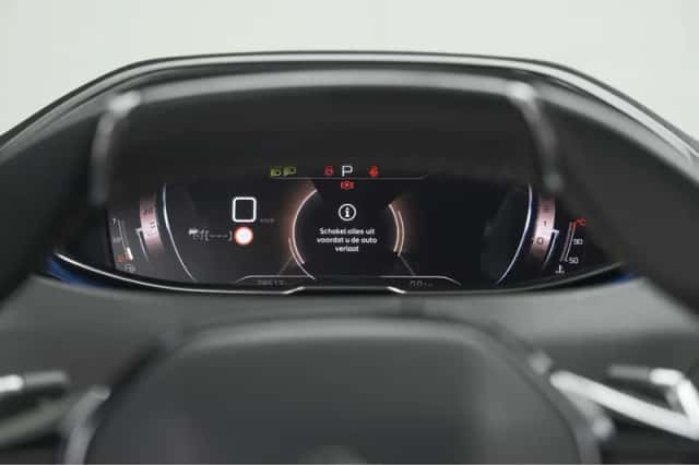 Peugeot 3008 (2023) thumbnail 38
