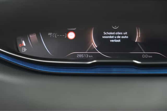 Peugeot 3008 (2023) thumbnail 39