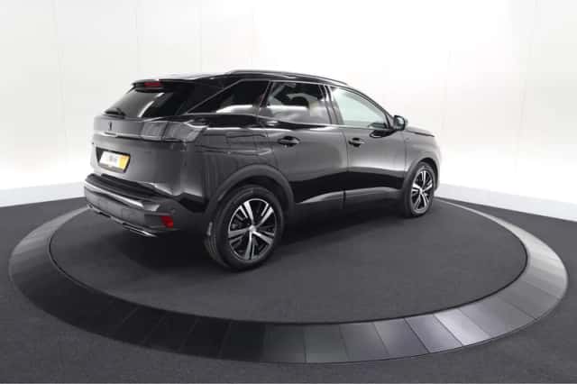 Peugeot 3008 (2023) thumbnail 5