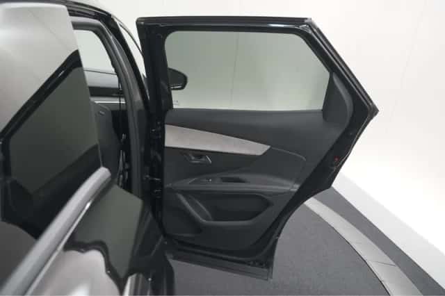 Peugeot 3008 (2023) thumbnail 61