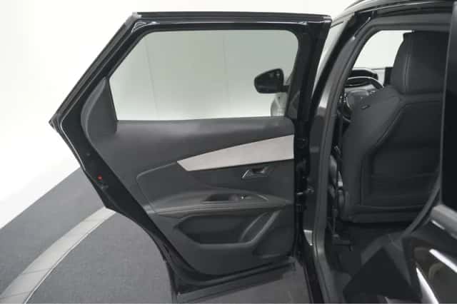 Peugeot 3008 (2023) thumbnail 63