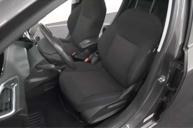 Peugeot 208 (2019) thumbnail 21
