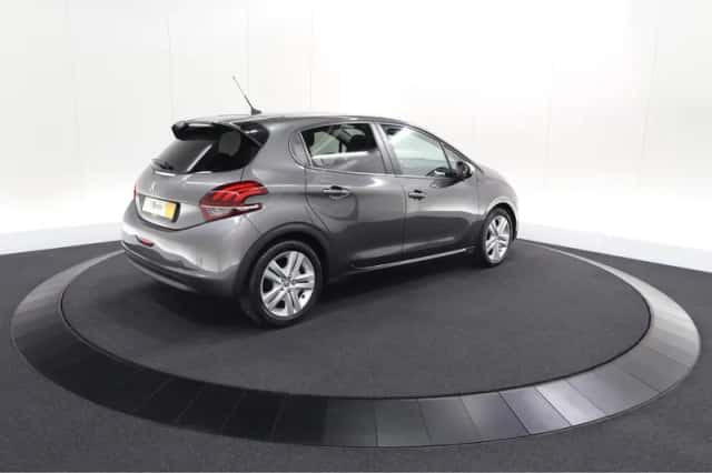Peugeot 208 (2019) thumbnail 5