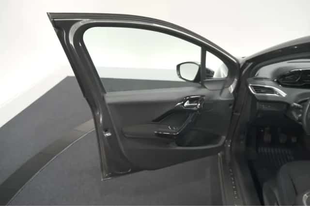 Peugeot 208 (2019) thumbnail 52