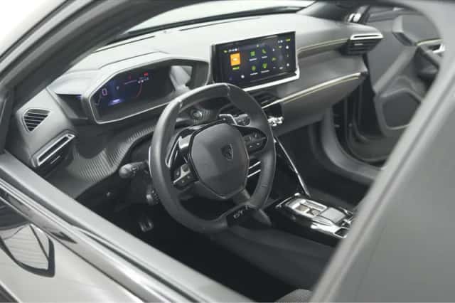 Peugeot 2008 (2025) thumbnail 3
